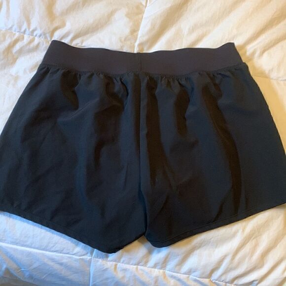AVIA, ladies running shorts, liner, no pockets, size small 3-5 - Picture 5 of 8